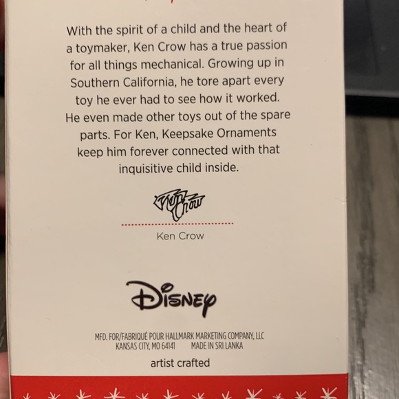Hallmark Keepsake - Touchdown Mickey - Picture 2 of 5